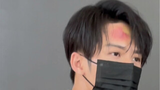 Teacher Tan's battle-damaged makeup. Look at the past offline. It was really harmonious and orderly.