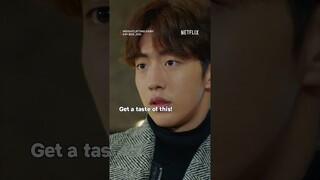 The punishment for boyfriend's tardiness is... DEATH! #WeightliftingFairyKimBokJoo #Netflix