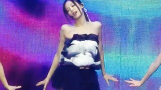 JENNIE悉尼第二场solo舞台You&Me