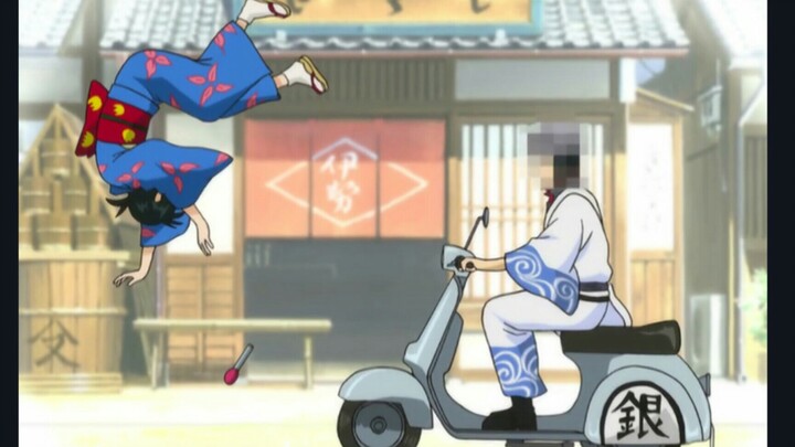 Berapa banyak orang "beruntung" yang "dicium" oleh Gintoki di atas sepeda?