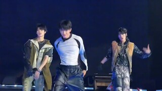 VATA导师与TF三代成员"Smoothie"+"男儿歌"舞蹈合作