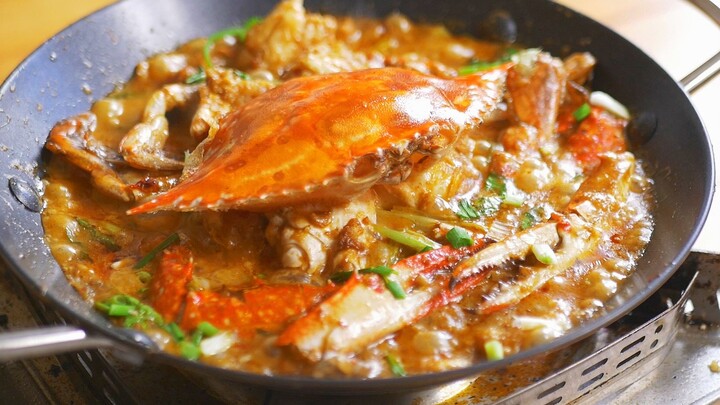 Kari hanya bisa dimasak kuah kental? Ajarin kamu menu Kari Kepiting ala Thailand ini!