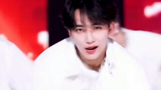 Jeonghan is dancing！