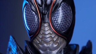 Play with a creature-shaped Kamen Rider Blacksun