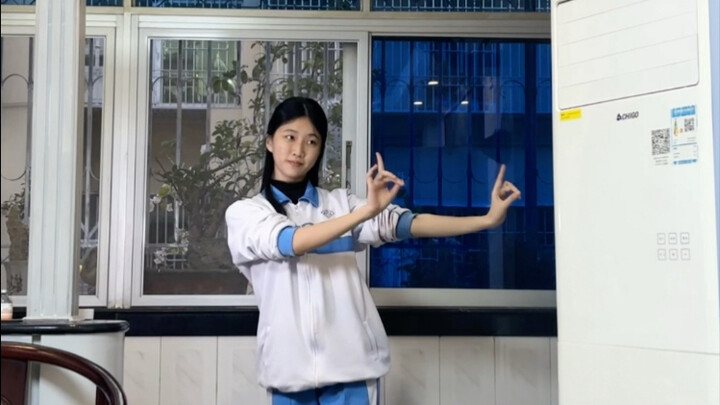 学生妹放学，撸起袖子就是跳！