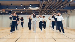 LOONA PTT (Paint The Town) Dance Practice Video