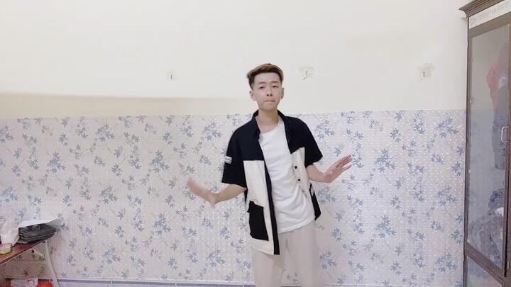 Hôm nay ra phố đơn côiAnh bảo anh đến thế thôi em về 🤣