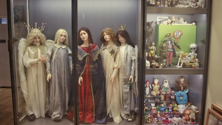 [Display] Toy cabinet specially customized for my 2-minute bjd