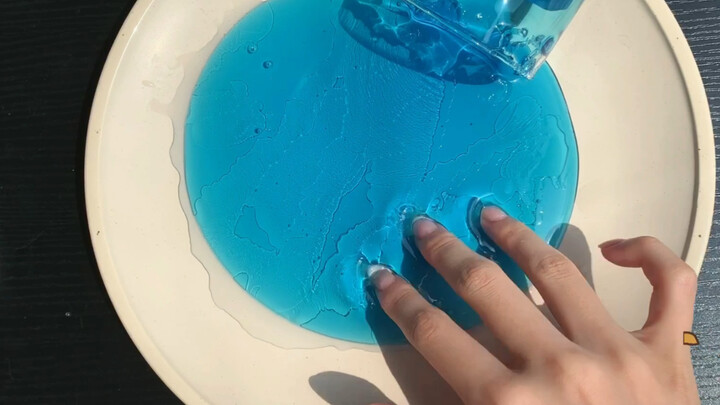 [Handcraft] Playing with blue slime