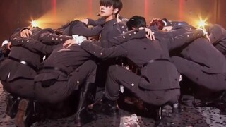 【Seventeen】This military uniform fearless is truly amazing!