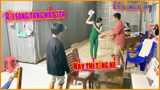 Cảnh Giả Vờ Mua Điện Thoại Mới Tặng Sugar Baby Bị Phát Hiện Và Cái Kết