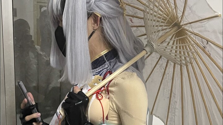 男娘舍友从漫展回来了，请兄弟们观赏一下