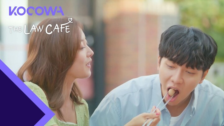 Lee Seung Gi showers Lee Se Young with public displays of affection l The Law Cafe Ep 13 [ENG SUB]