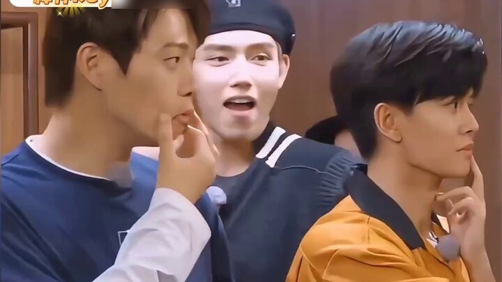 ปรากฎว่าแพ็คเกจอิโมติคอนของ Wei Daxun มาจากที่นี่! ฉากดังสุดฮา!
