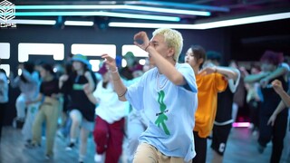 王嘉尔御用编舞师的集训课堂在这个夏天真的是甜度超标的极度美好体验！