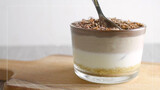 Beginners' low-calorie yogurt chocolate mousse