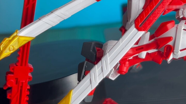 [Pre-purchase reference] Is the Red Astray Custom, which has been on sale for more than ten years, s
