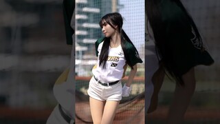 우리나라를 뜰 수 밖에 없다는 치어리더들