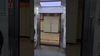 Seoul Metro Train Doors Closing #shorts