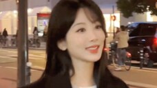 Yang Zi "sangat cantik". Dia adalah seorang gadis yang menjalani kehidupan yang penuh gairah. Istri