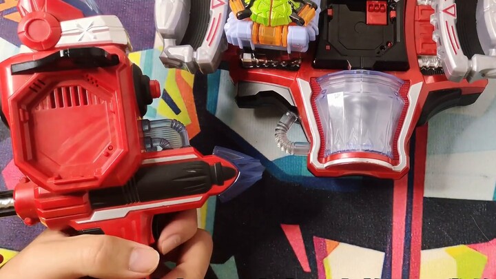 The secret of the 4300 yuan Kamen Rider lucky bag is revealed, it's all belts? I don't believe it!