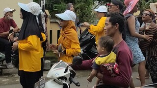 SERUNYA!!! acara karnaval bersih desa makek konsep ini berhasil dapat juara duaaa!!!!