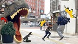 Bushman prank with T-REX : Bushman and T-Rex scaring the Japanese people with double traps
