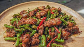 ผัดพริกแกงถั่วฝักยาว หมูสามชั้น เมนูง่ายๆ อร่อยมาก Stir fried pork and red curry paste