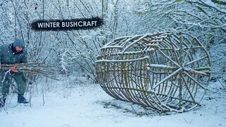 Building a Hanging Shelter on a Tree for the Winter, cozy fireplace & moss roof