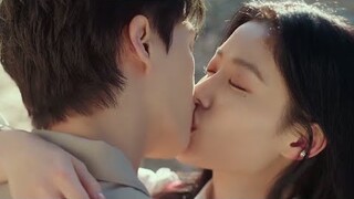 Happy Ending- Gu Won ( Song Kang) and Do Do Hee ( Kim Yoo-Jung) get their happy ending in "My Demon"