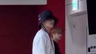 กระจก "Domino" "My Pace" Li Nuo ห้องซ้อมเต้นช็อตตรงสำหรับใช้ส่วนตัว ฉันแนะนำว่าคุณสามารถเรียนรู้ได้ห