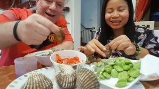 กินหอยแครงตัวอวบใหญ่ๆน้ำจิ้มรสเด็ดกับสะตอเหม็นๆ Big Jumbo Cockles with Spicy Dip