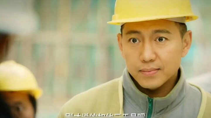 ชายหนุ่มมาทำงานที่ไซต์ก่อสร้างแต่เจ้านายดันมาเห็นเข้าอย่างไม่คาดคิดและก้าวสู่จุดสูงสุดในชีวิต