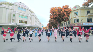 เกิร์ลกรุ๊ปเวียดนาม 40 คน เต้นคัฟเวอร์เพลง HowYouLikeThat บนถนน
