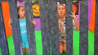 Halloween Escape Room challenge by Rubyandbonnie channel!!