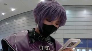 [Pandangan Orang Pertama] Saya difoto secara acak di konvensi komik dan dikenali oleh penggemar. Say