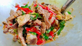 ผัดกะเพราเนื้อ ( Stir-fried beef with basil )เมนูอาหารไทยยอดนิยม สไตล์ | ครัวบ้านๆ Channel