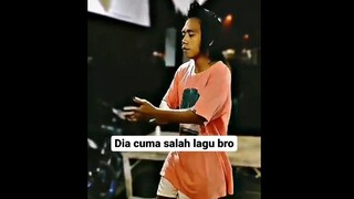 salah lagu