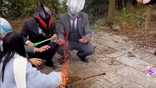 Ultraman makes fire for winter: the scene is heartwarming