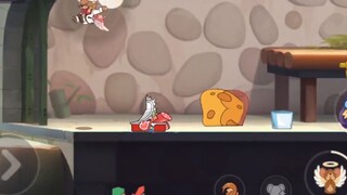 Game Tom and Jerry Mobile: Mitt bị sét đánh vì xả rác