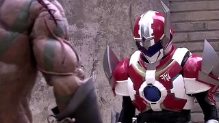 Di bawah instruksi Xingtian Armor, mereka bertiga membangun Menara Penindas Iblis, dan segel Lufa se