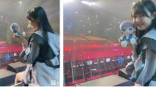 y1s1, is it 🐑 sister's fault that this doll is now priced at 400? These two pictures have made the l