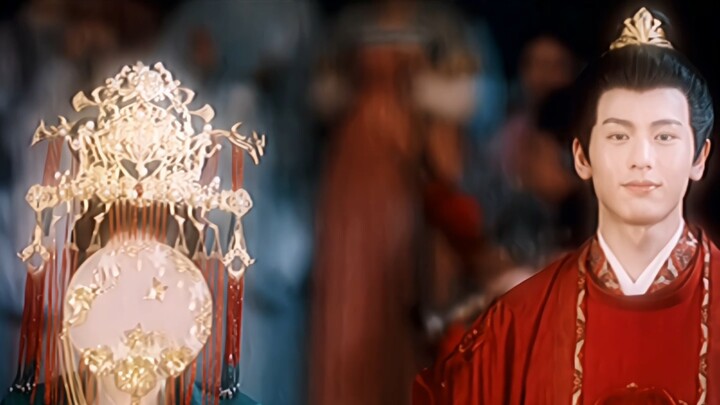"Overlap of time and space is a chance for love to come back"
