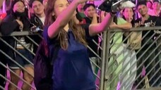 Belen Fan service