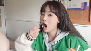 Thuê bạn gái về nhà đón năm mới