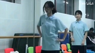 女高中生