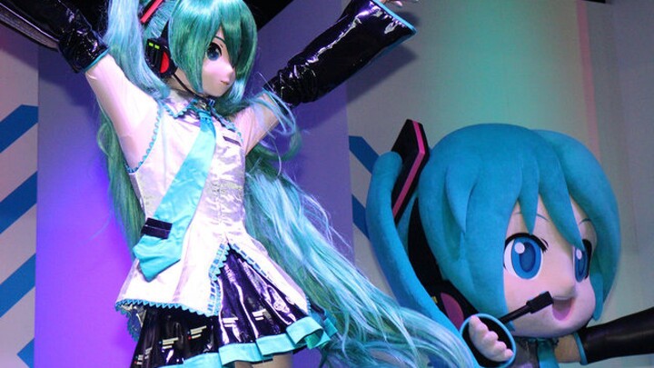 Shocked to discover Miku himself? SEGA Conference and Cthulhu Hatsune Dance Catch the Wave New Song