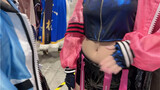 [Anime Expo] A Girl Patting Her Own Belly