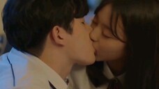 [Kissing scene collection] Female classmates go to their boyfriend's house to kiss secretly, so sexy