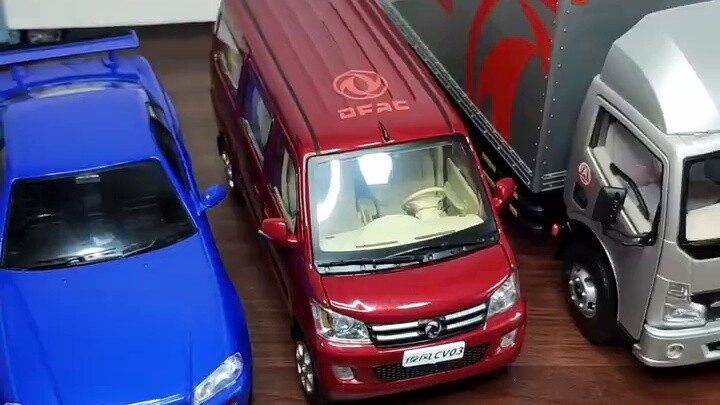 [Review] What car model can be more impressive than me? 1:24 Dongfeng Capt truck alloy car model